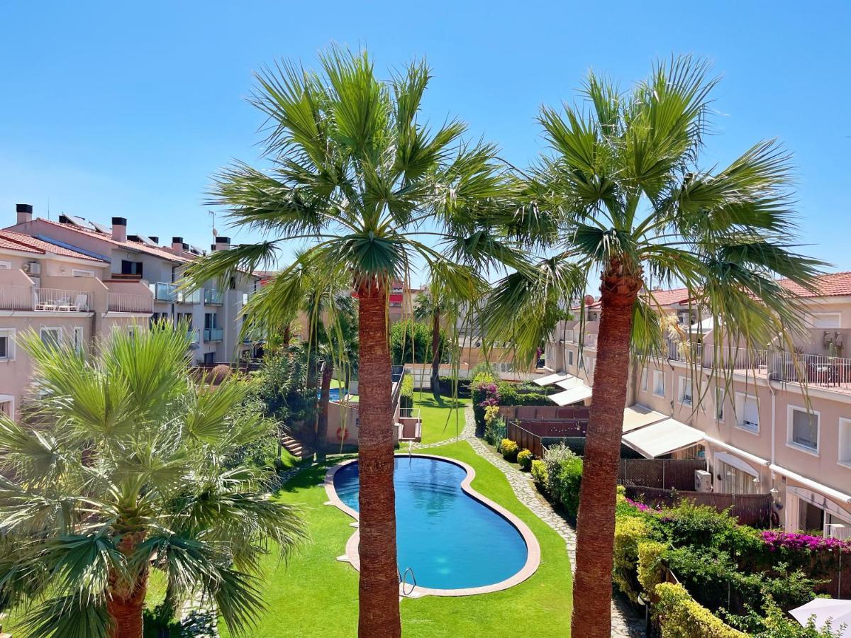 Cheerful Townhouse Center Sitges 5 Bedrooms Pool And Terrace Экстерьер фото