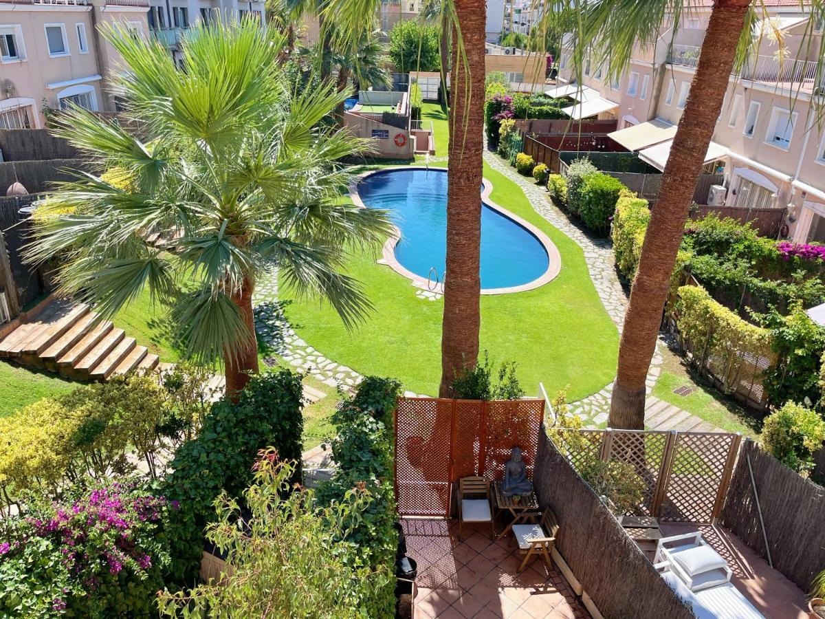 Cheerful Townhouse Center Sitges 5 Bedrooms Pool And Terrace Экстерьер фото
