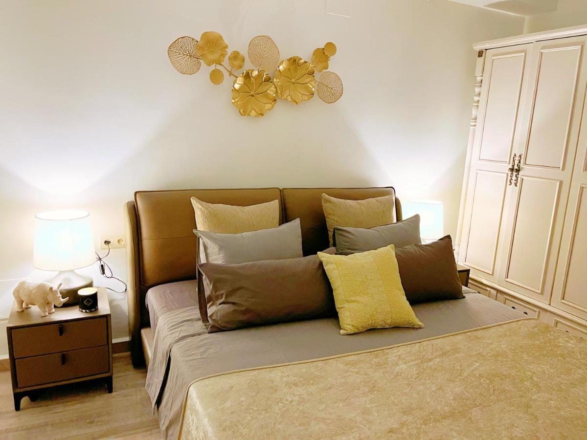 Cheerful Townhouse Center Sitges 5 Bedrooms Pool And Terrace Экстерьер фото