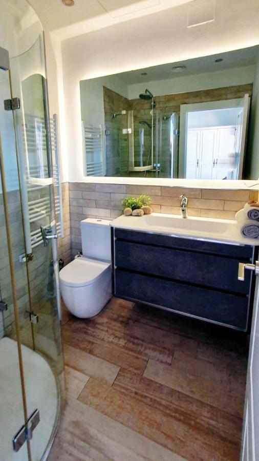 Cheerful Townhouse Center Sitges 5 Bedrooms Pool And Terrace Экстерьер фото