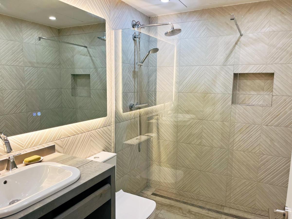 Cheerful Townhouse Center Sitges 5 Bedrooms Pool And Terrace Экстерьер фото